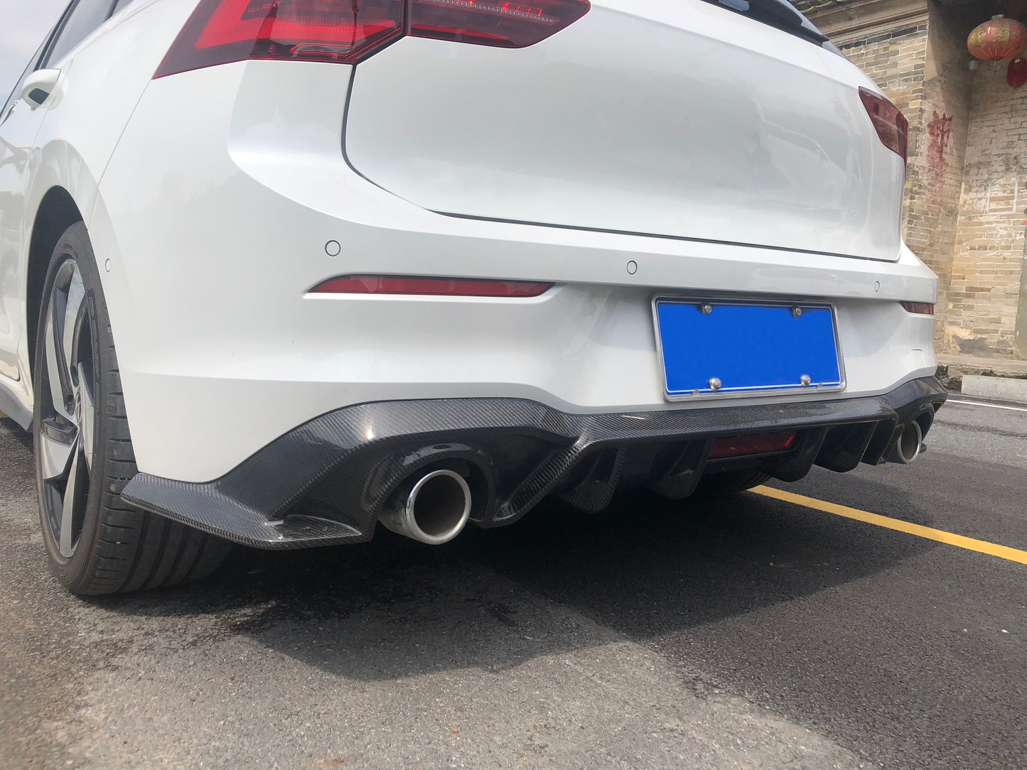 VW GOLF 8 R GTI REAR VALANCE Rear Diffuse with Light 2020+