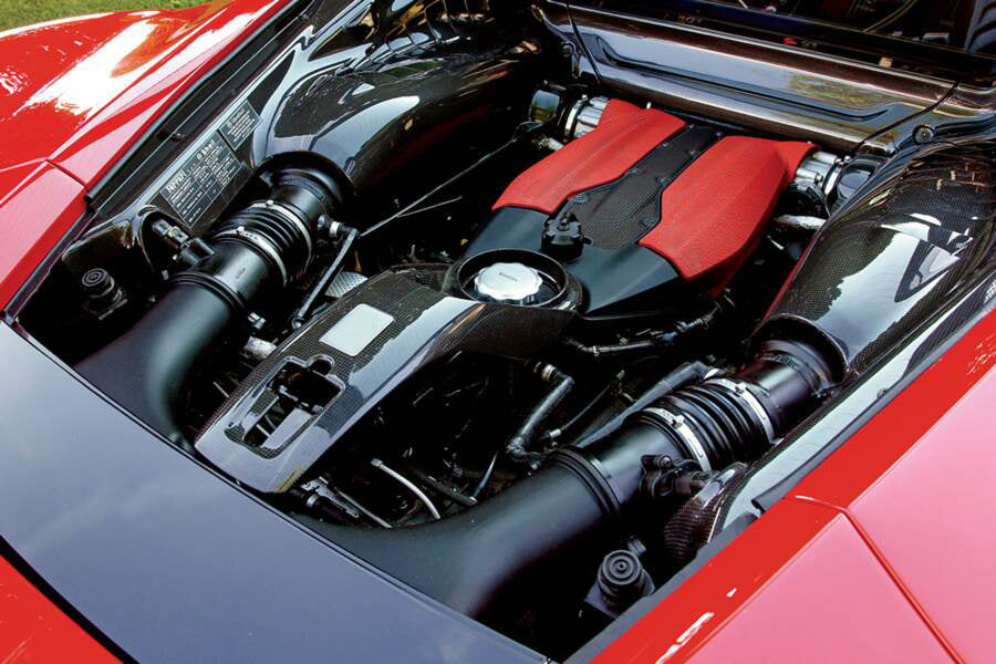For Ferrari 488 GTB Spider Pista 2015-19 Dry Carbon Engine Bay Panel Compartment - Kazento Carbon Parts