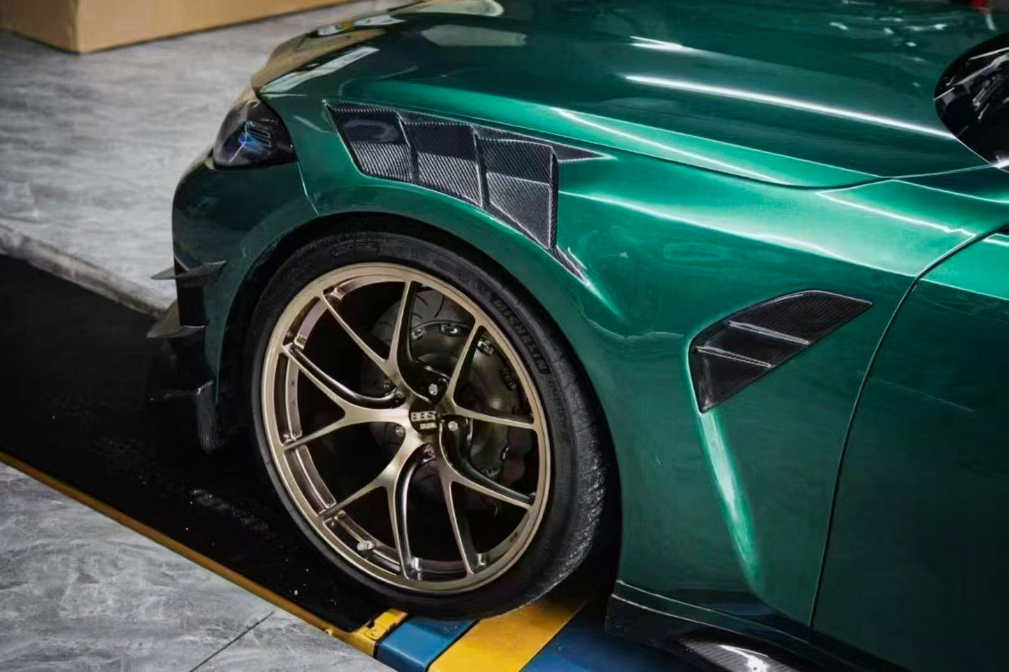 For BMW M4 G82 2020-24 2 Door Coupe KZ Style Vented Front Fender Partial Carbon In Vents - Kazento Carbon Parts
