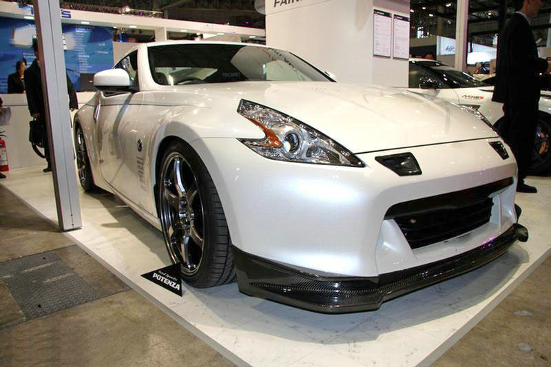 09-12 370Z Z34 Zenki Early Model MN Style front lip (Pre-facelift) Carbon Fiber - Kazento Carbon Parts