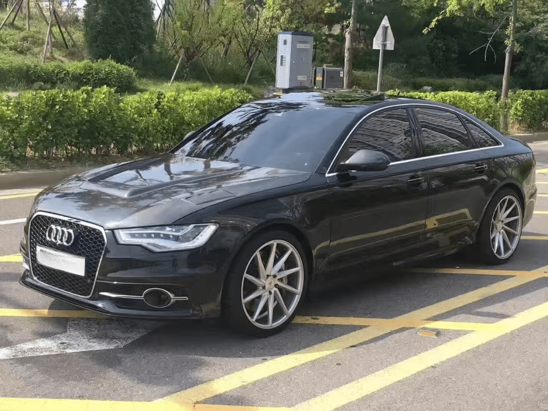 AUDI A6 S6 RS6 C7 C7.5 Front Vented Bonnet Hood 2013-2018 Kazento Carbon Parts Carbon Fiber S6-HOOD-LN-CF