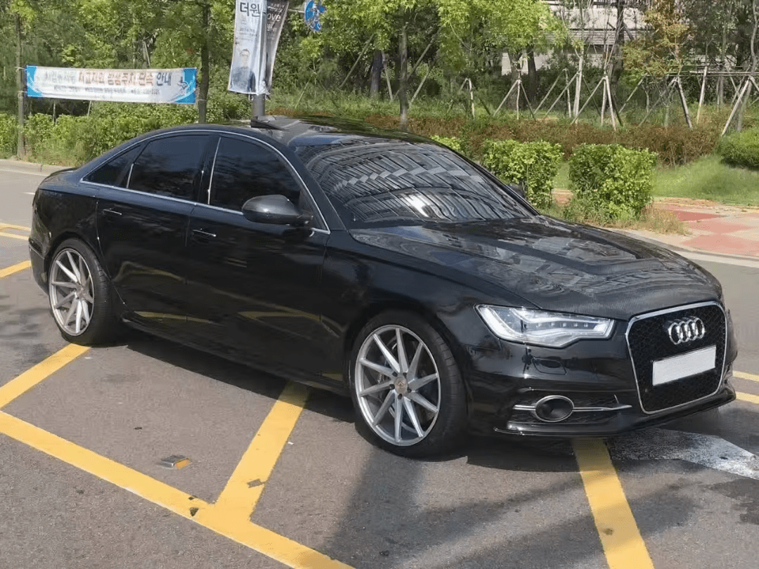 AUDI A6 S6 RS6 C7 C7.5 Front Vented Bonnet Hood 2013-2018 Kazento Carbon Parts Carbon Fiber S6-HOOD-LN-CF