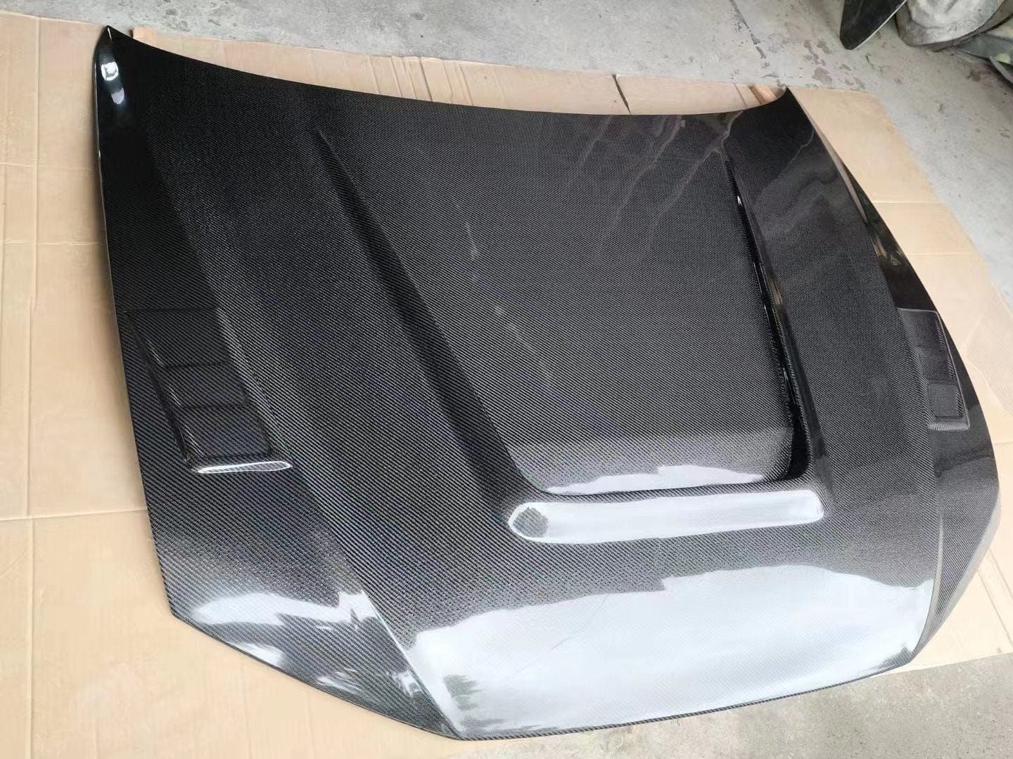 AUDI A6 S6 RS6 C8 Front Vented Bonnet Hood 2019-2025 Kazento Carbon Parts Carbon Fiber RS6-HOOD-LN-CF
