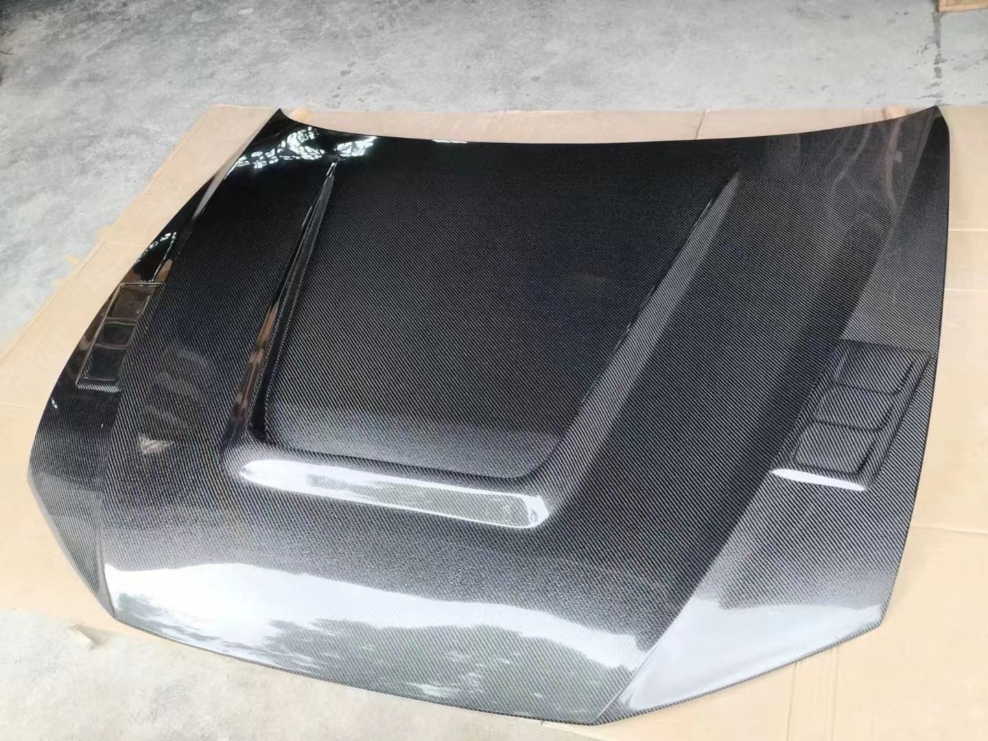 AUDI A6 S6 RS6 C8 Front Vented Bonnet Hood 2019-2025 Kazento Carbon Parts Carbon Fiber RS6-HOOD-LN-CF