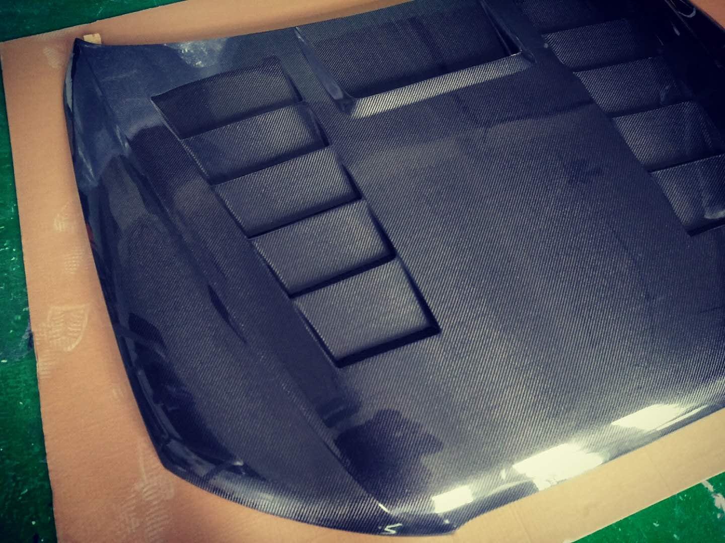 Audi B8.5 A4 S4 RS4 S-Line Front Vented Bonnet Hood 2013-2016 Kazento Carbon Parts Carbon Fiber A4B85-HOOD-LN-CF