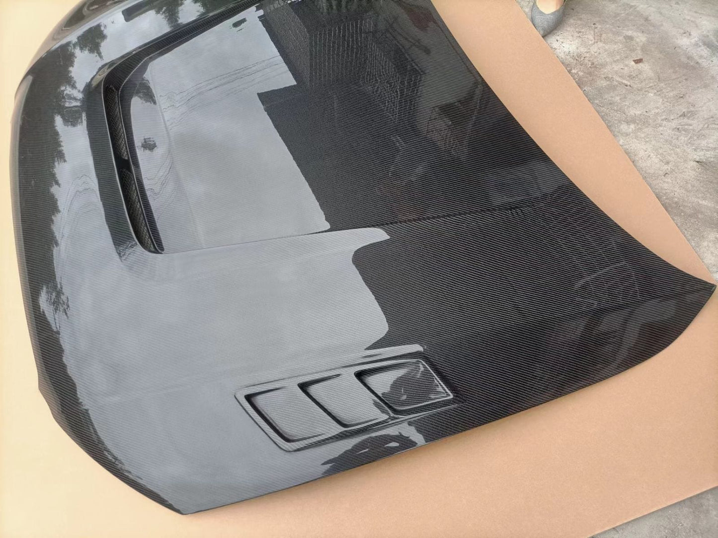 Audi B8 A5 & S5 & RS5 Front Vented Bonnet Hood 2008-2012 Kazento Carbon Parts Carbon Fiber A5-HOOD-LN-CF