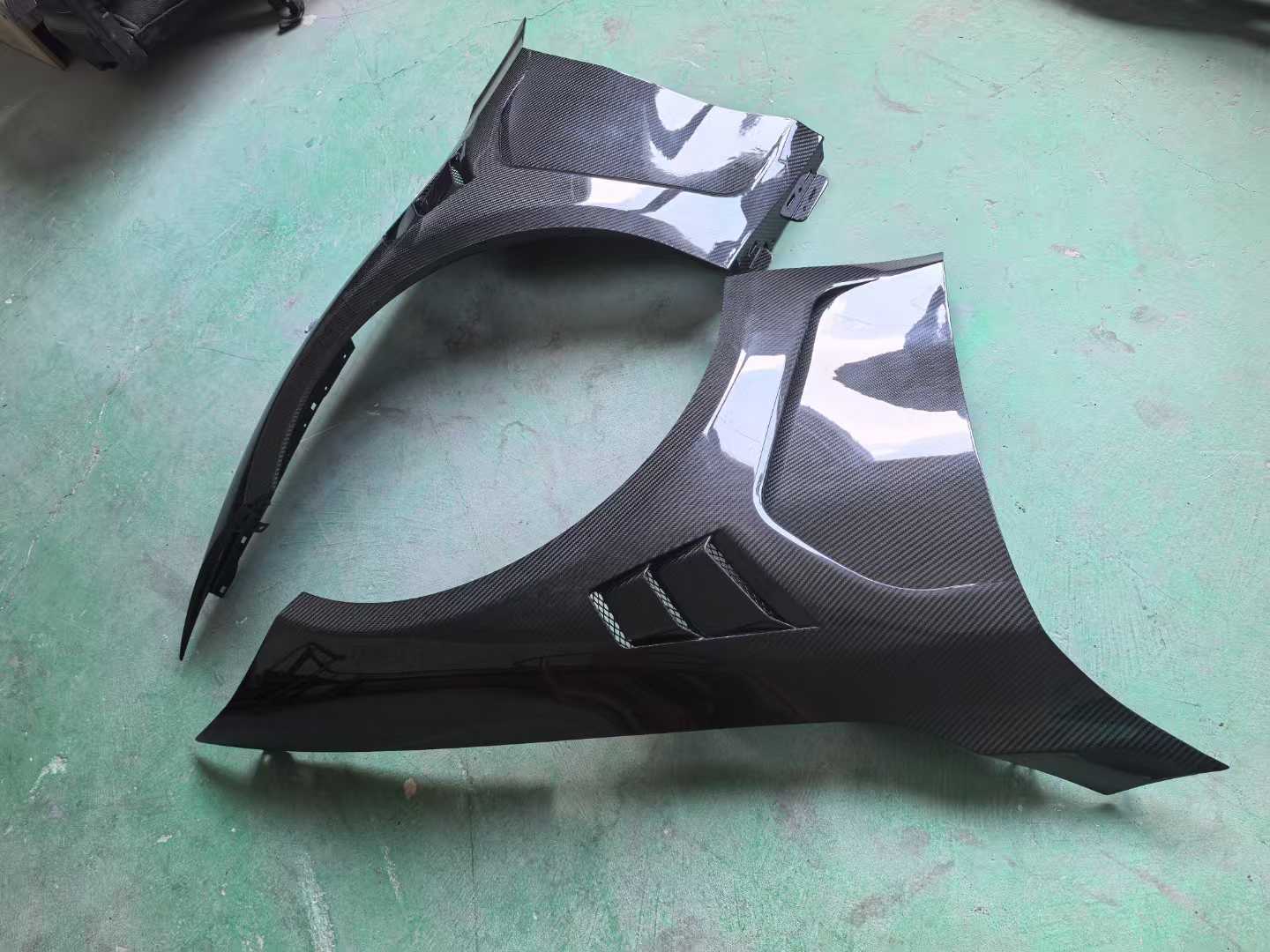 BMW 4 Series G82 M4 Front Vents Fenders 2021+