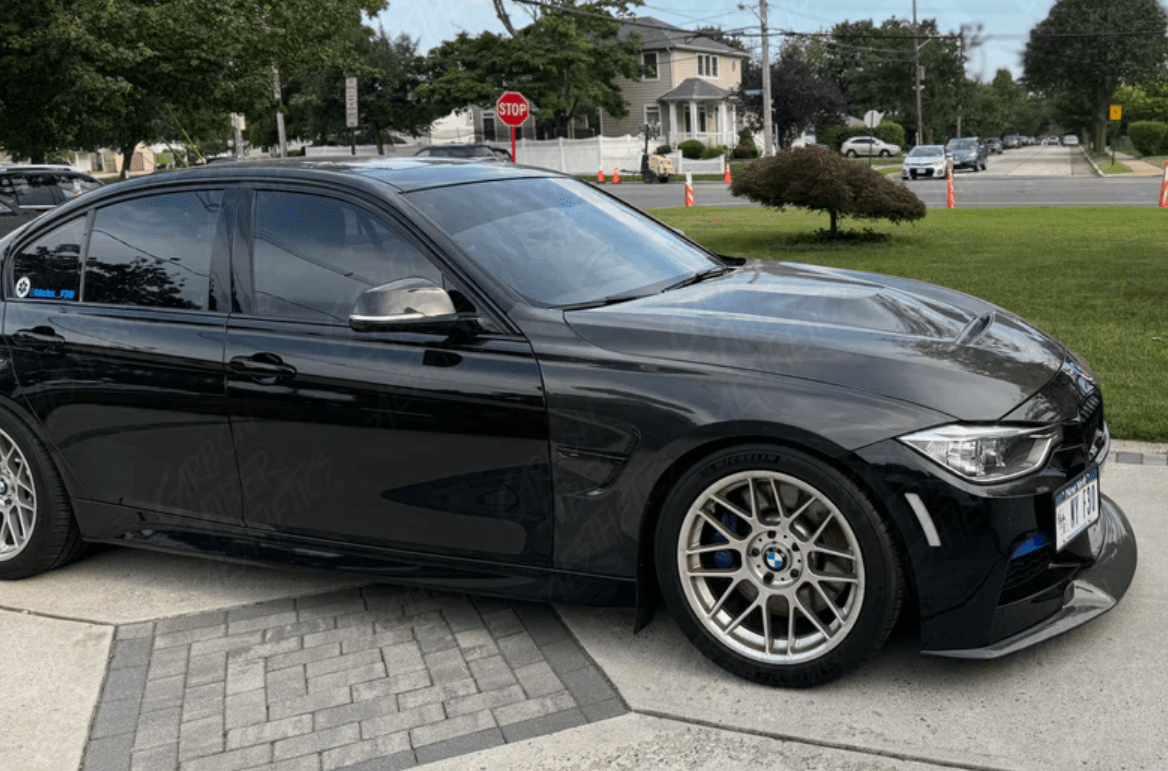 For BMW 3 Series F30 2012-19 4 Door Sedan KZ Carbon Front Fender With Emblem Kazento Carbon Parts Carbon Fiber F30-FF-WEM-CF