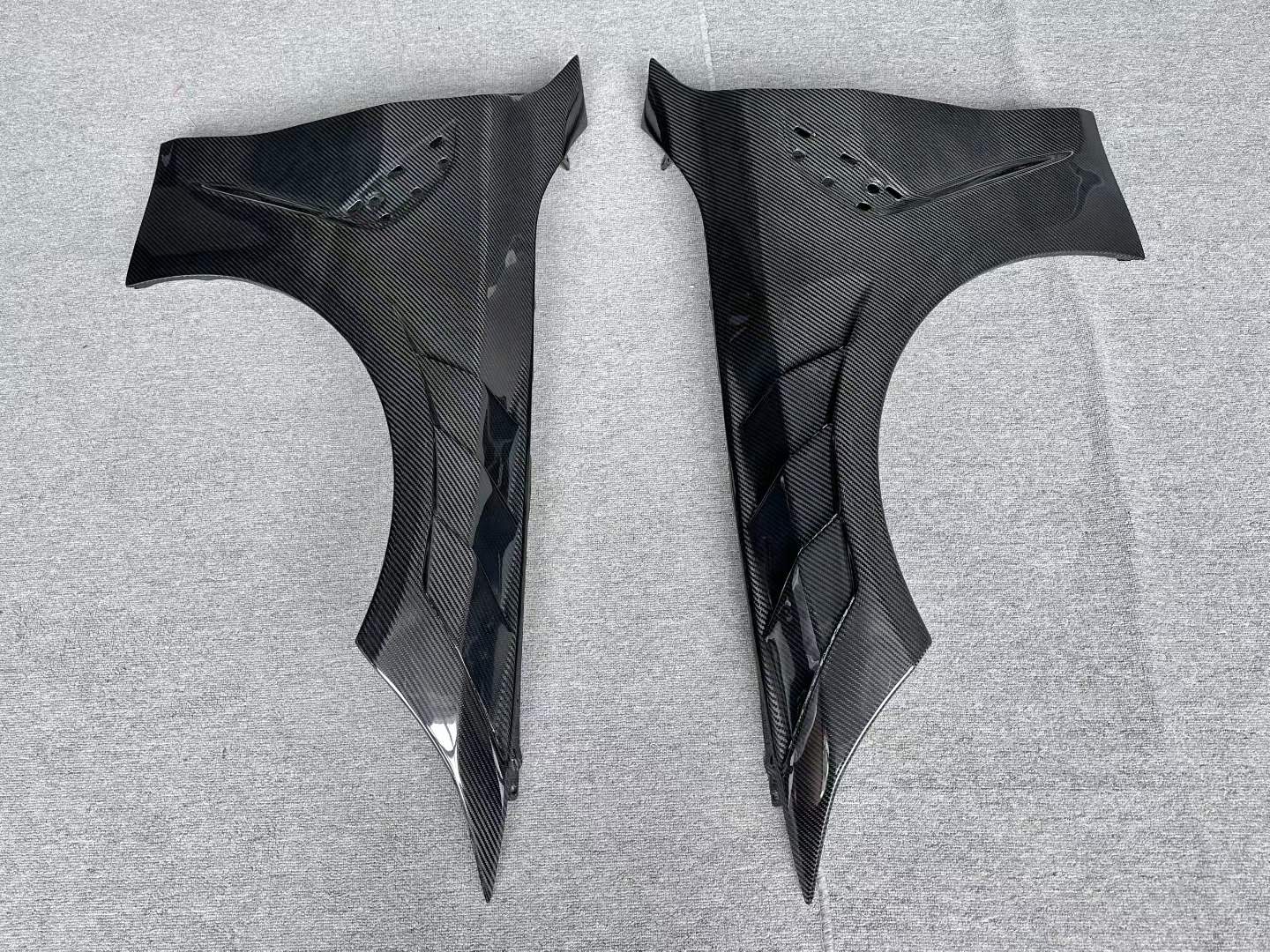 For BMW M4 G82 V2 Style Front Vented Fender 2020-2024