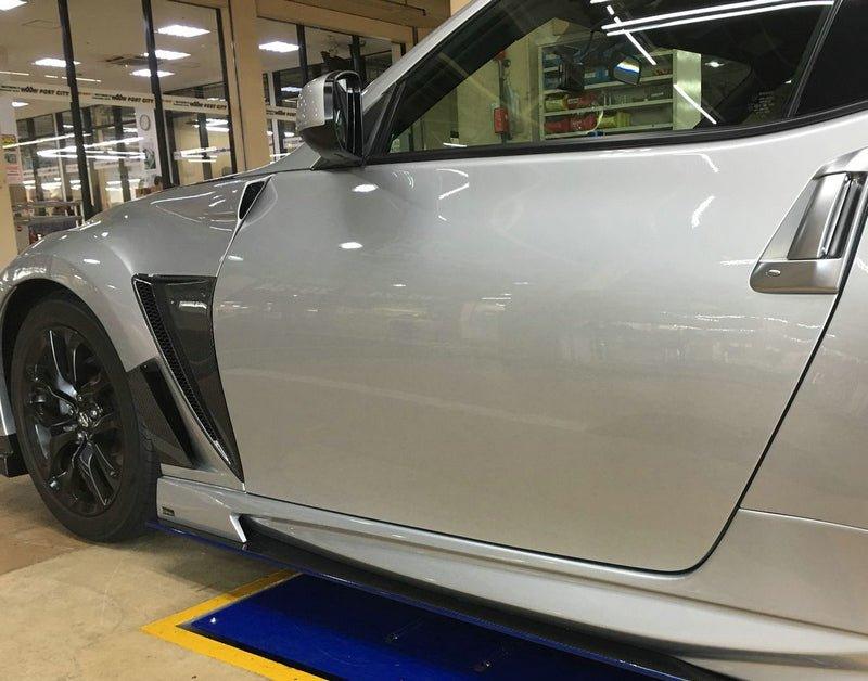 Kazento For 09 Onwards 370Z Z34 For Nissan Vrs Style Front Fender With Front Bumper Extension Partial Carbon Fiber(Side Fin) Kazento Carbon Parts 车身侧板 Partial Carbon Fiber (Vent Carbon) 370Z-FF-VRS-P26