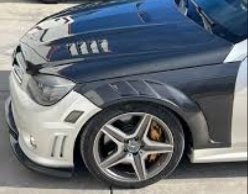 For Mercedes Benz C Class W204 4 Door 08-14 ADL Vented Dry Carbon Front Fender - Kazento Carbon Parts