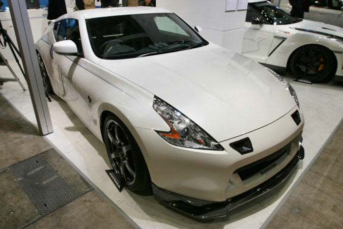 09-12 370Z Z34 Zenki Early Model MN Style front lip (Pre-facelift) Carbon Fiber - Kazento Carbon Parts