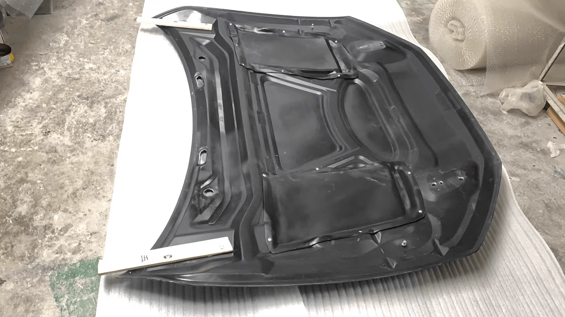 AUDI A7 S7 RS7 C8 C8.5 Front Vented Bonnet Hood 2019-2025 Kazento Carbon Parts Carbon Fiber RS7-HOOD-LN-CF