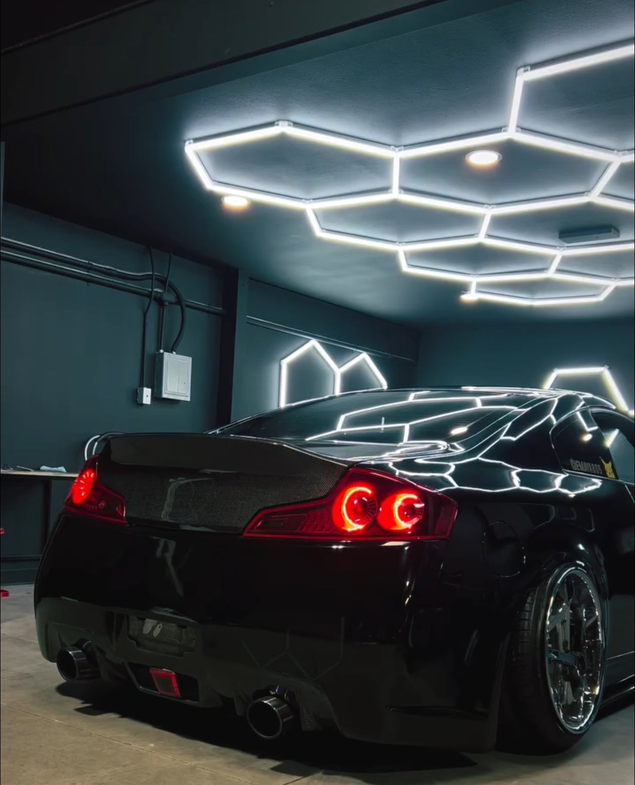 Infiniti G35 Skyline V35 Coupe Ducktail Rear Trunk Boot Lid 2003-2007