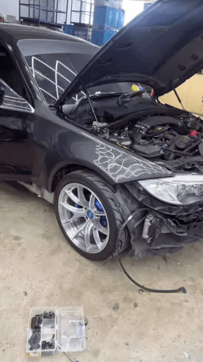 BMW 1 Series M Coupe E82 E88 Front Vents Fenders 2008-2013 Kazento Carbon Parts Carbon Fiber E82-FF-LN-CF