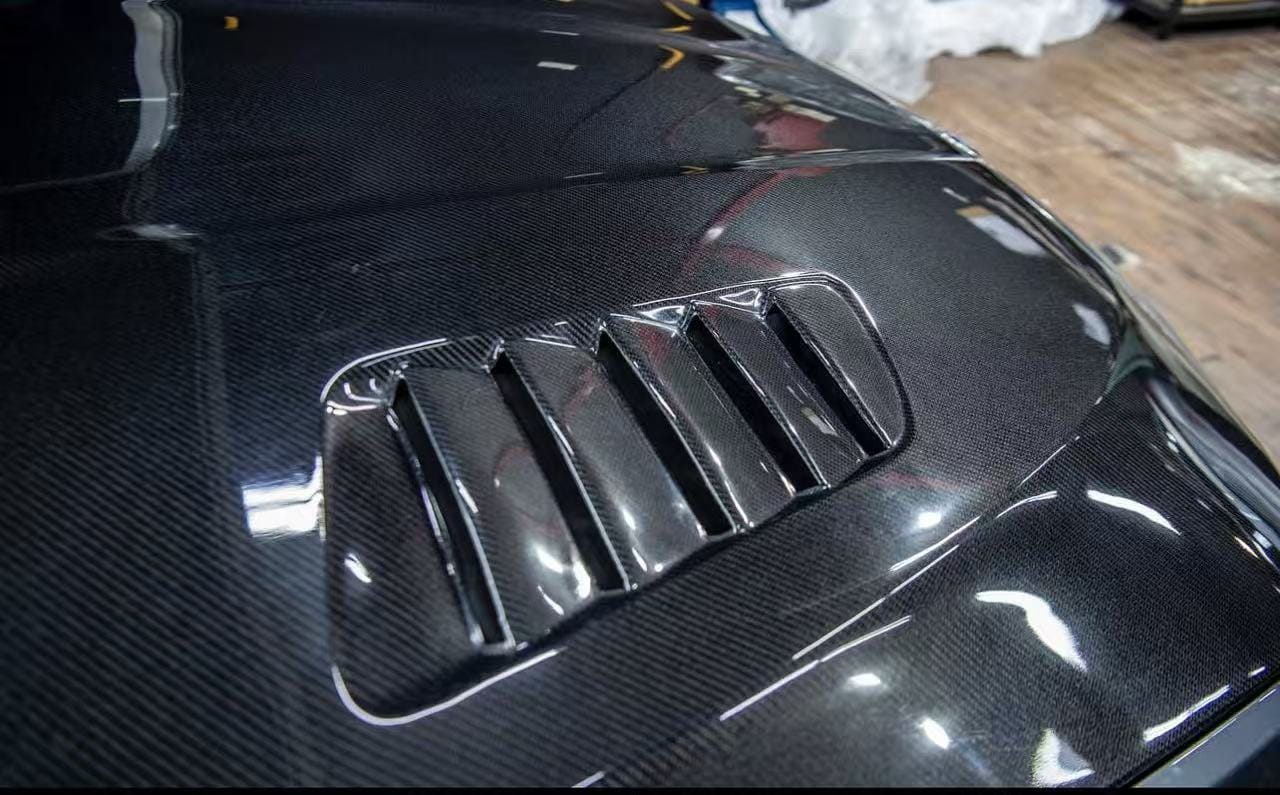 BMW 5 Series F10 F18 Sedan Vorsteiner Style Vented Hood Bonnet 2010-16