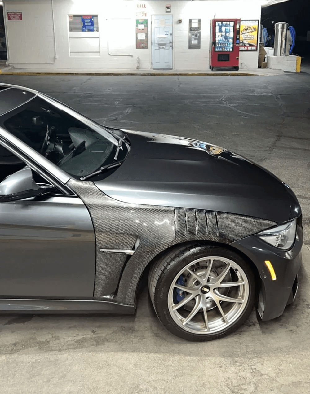 BMW F80 M3 F82 F83 M4 Front Vented Fenders Kazento Carbon Parts