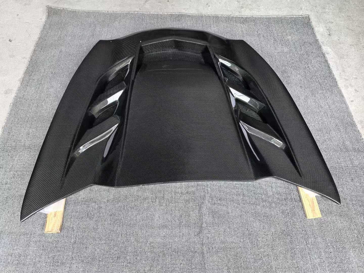 Chevrolet Corvette C7 ZR1 Style Front Vented Bonnets Hood 2014-2019