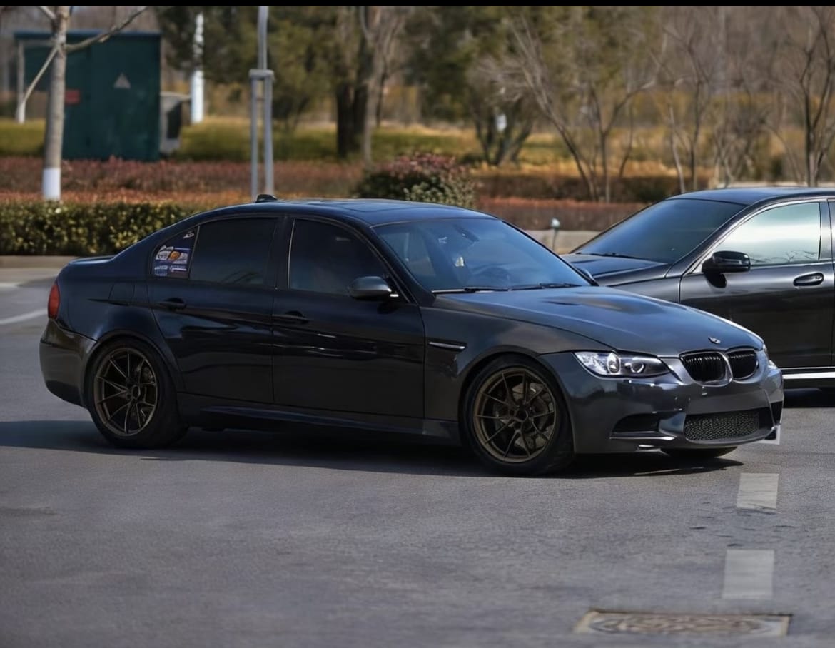 For BMW 3 Series E90 Normal Only Front Fender with Emblem 2005-2012