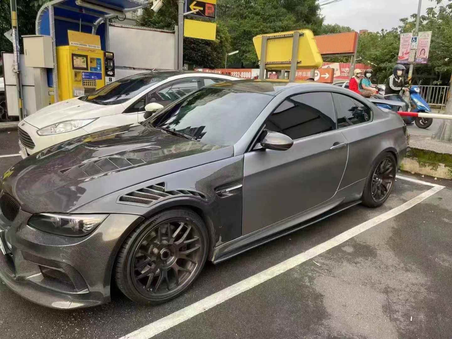 For BMW 3 Series E92 Real M3 Coupe 2 Door 2006-13 RS Style Carbon Front Fender