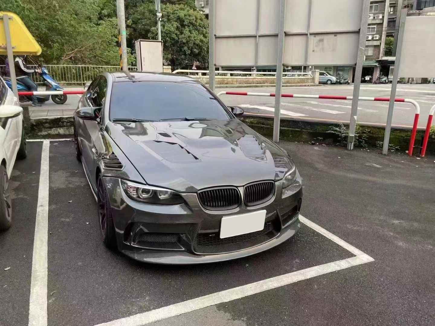 For BMW 3 Series E92 Real M3 Coupe 2006-13 RS Style Front Fender Carbon In Vents