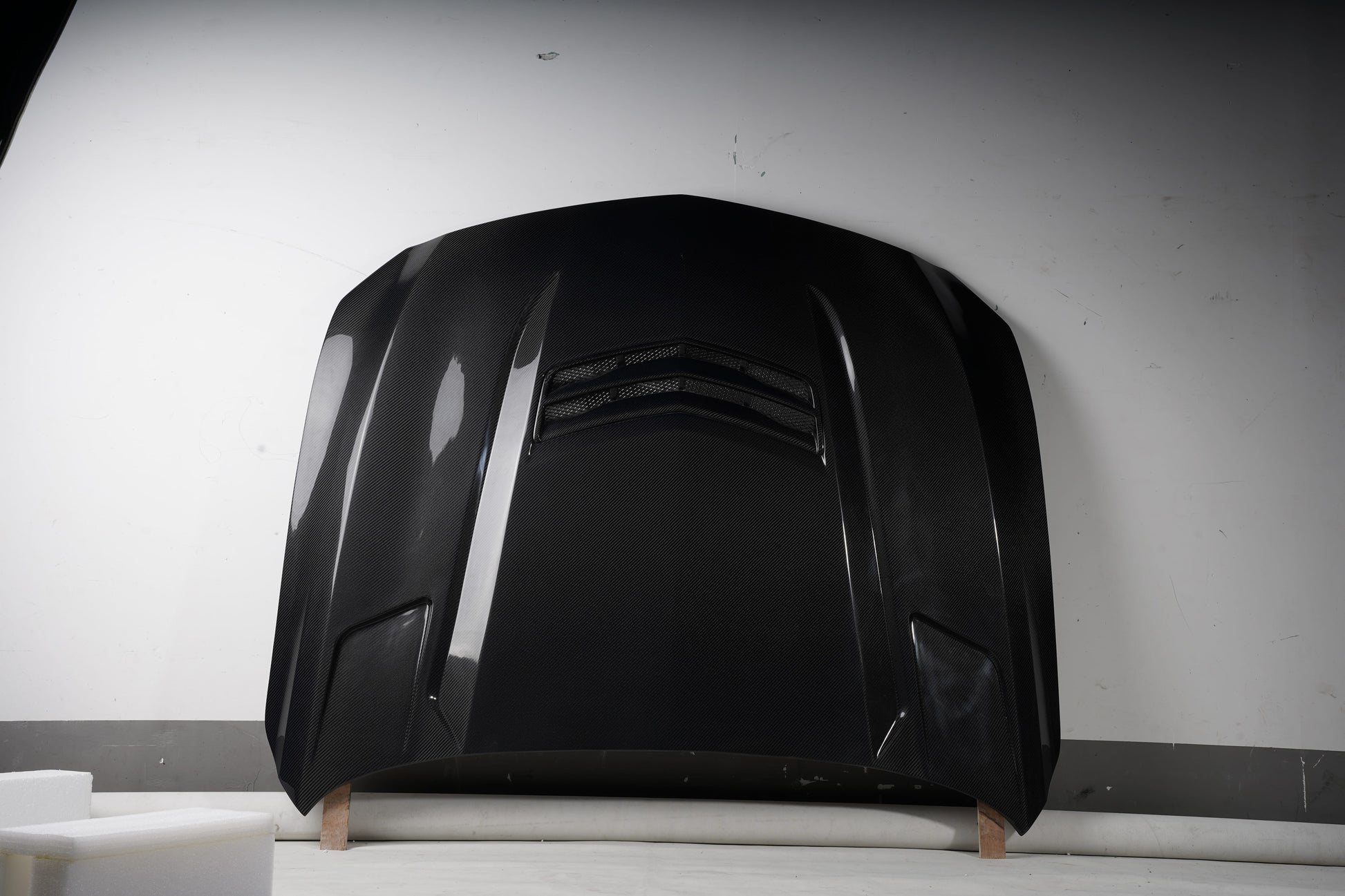 For Caddilac CT5 M Type Front Vented Hood 2020-2026