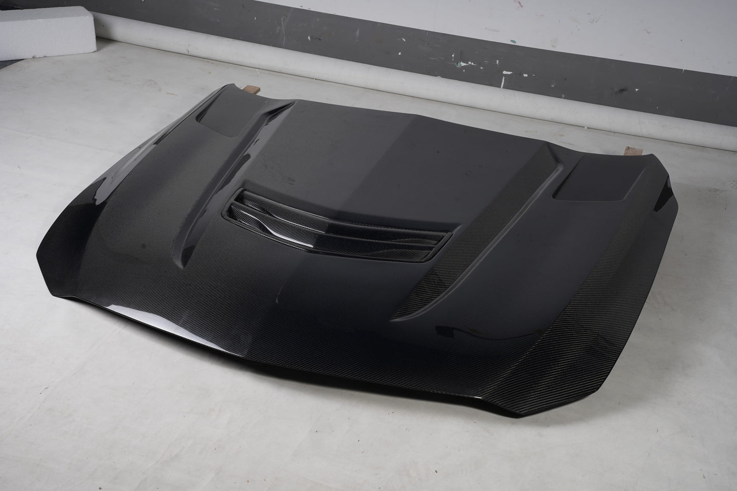 For Caddilac CT5 M Type Front Vented Hood 2020-2026