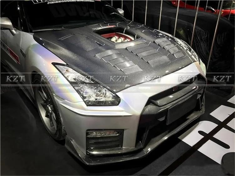 For GTR R35 2017 For Nissan + Vented Clear Carbon Fiber Bonnet Hood