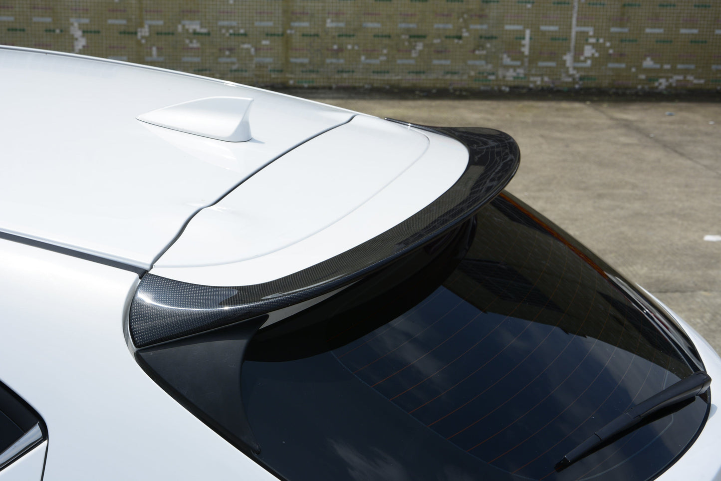 For Mazda 3 Axela 2017-18 5D Hatchback Carbon KZB Rear Roof Spoiler Wing Lip