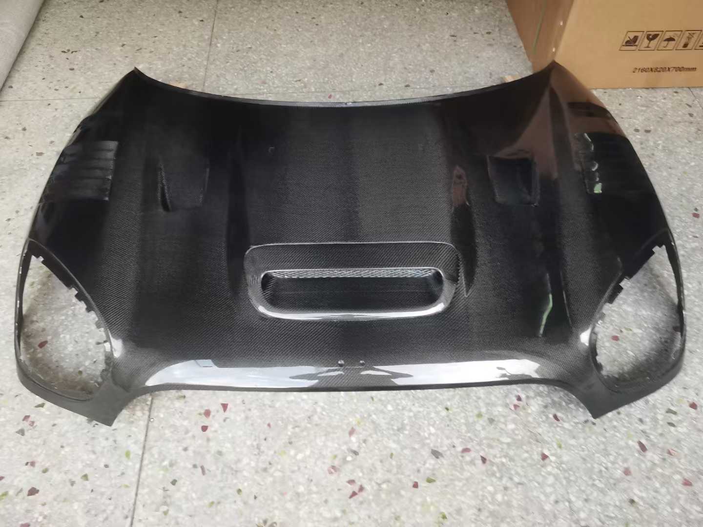For Mini Countryman F60 V Style Front Vented Cooling Hood 2017-2023