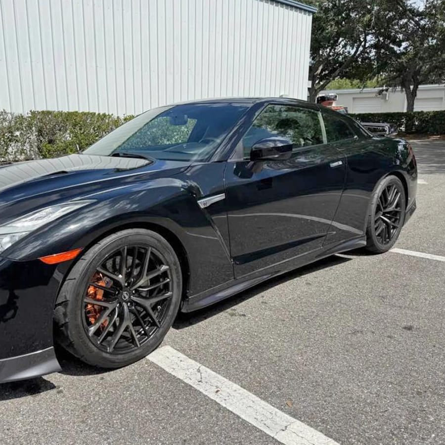 For Nissan GTR R35 4BA PP OE Style Side Skirts Body Kits 2017-2023