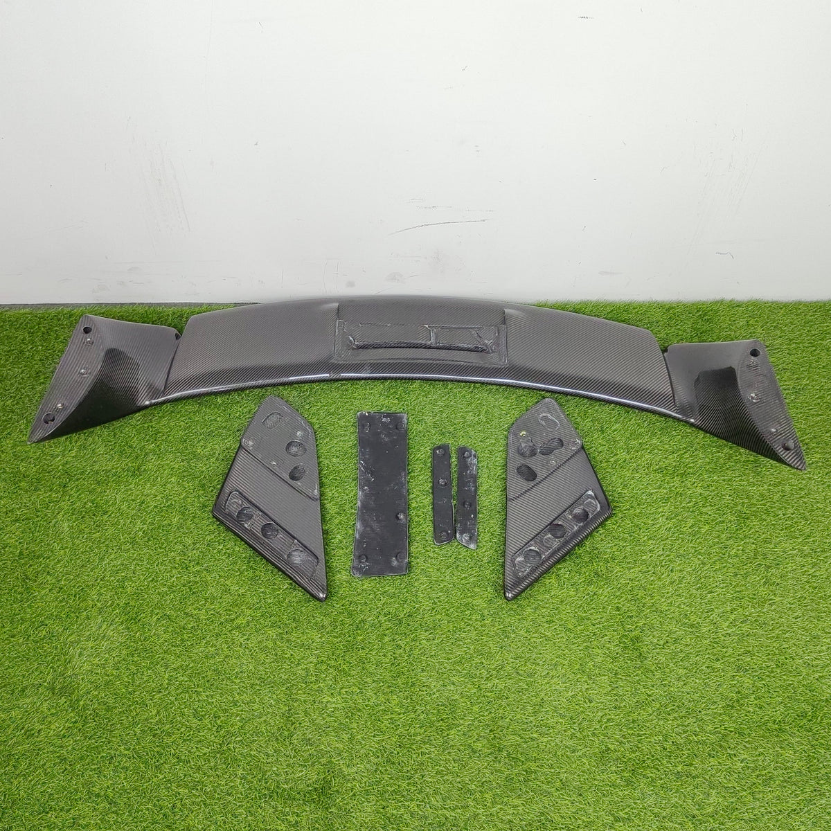 For Nissan GTR R35 Coupe TOM Style Rear Trunk GT Spoiler 2008-2024