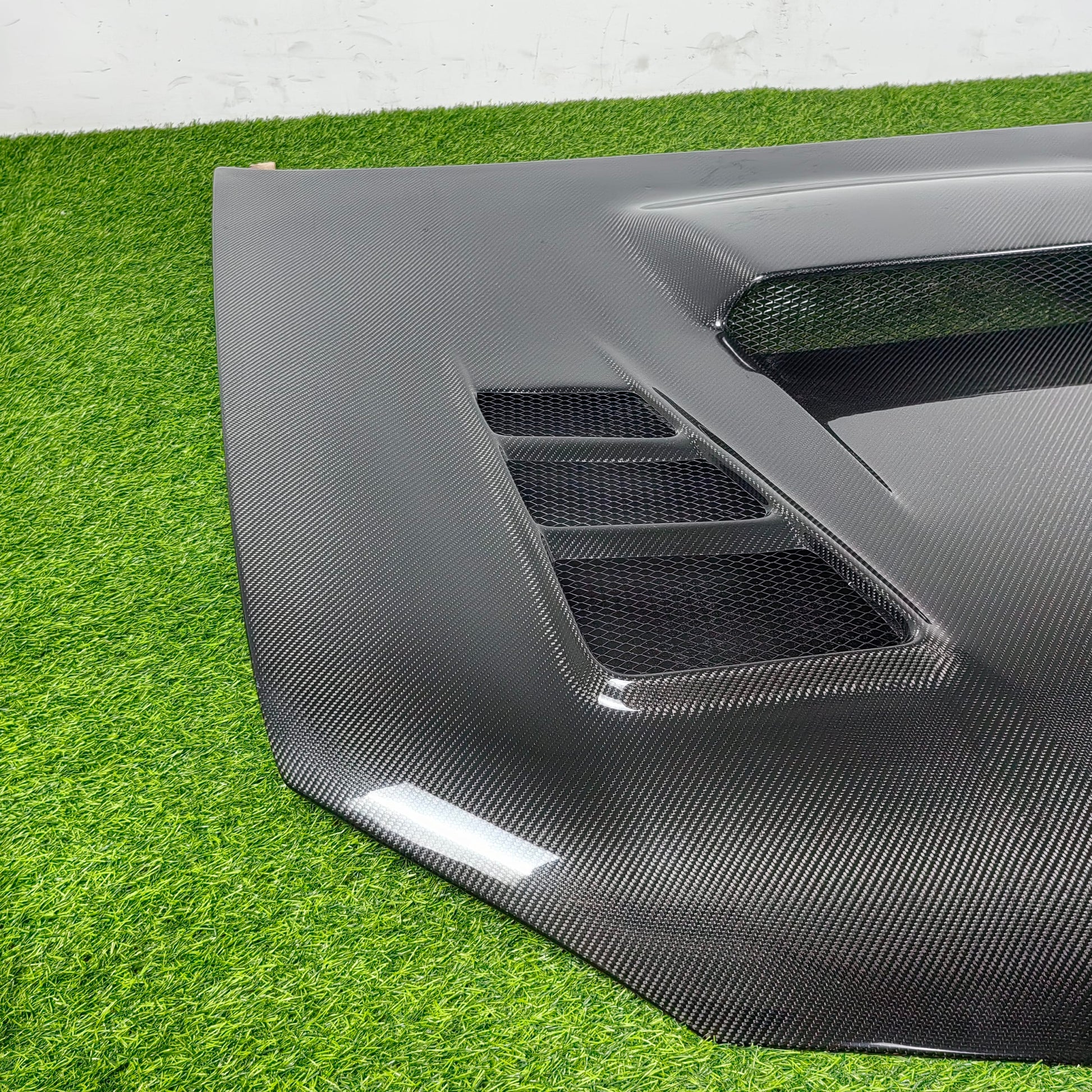 For SUBARU WRX STI 8th Gen GD VR Style Front Vented Hood 2005-2007