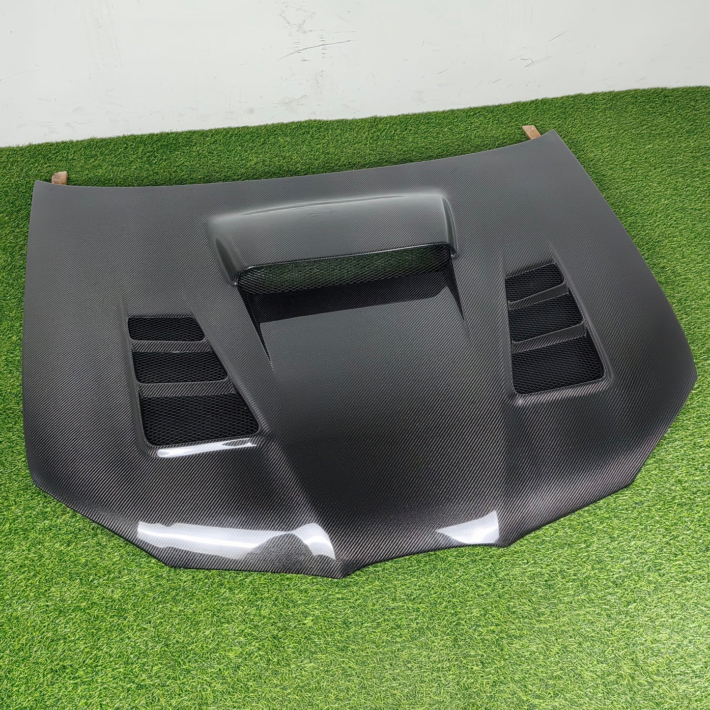 For SUBARU WRX STI 8th Gen GD VR Style Front Vented Hood 2005-2007