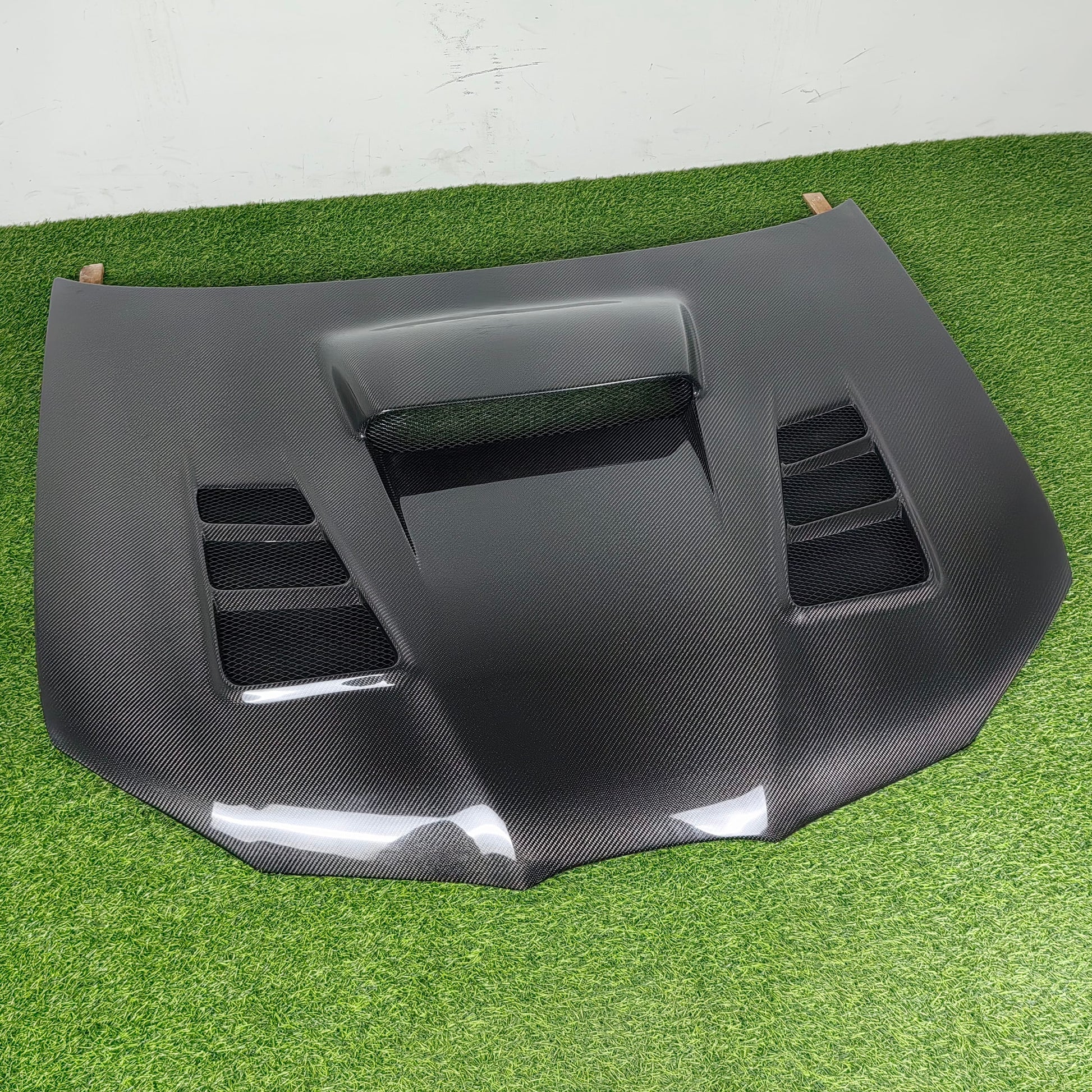 For SUBARU WRX STI 8th Gen GD VR Style Front Vented Hood 2005-2007