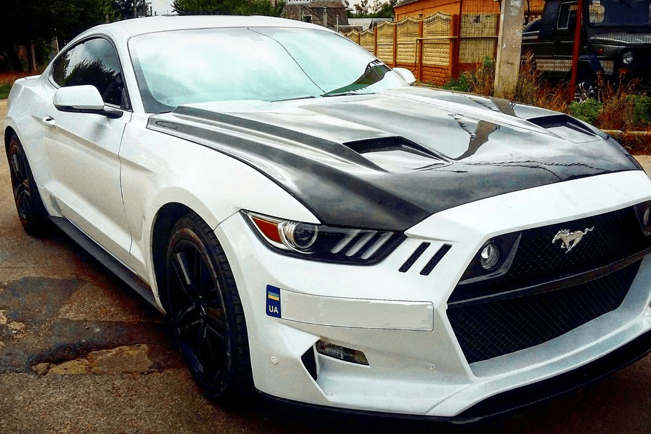 Ford Mustang Duraflex MK7 Style Vented Hood Bonnet 2015-2017