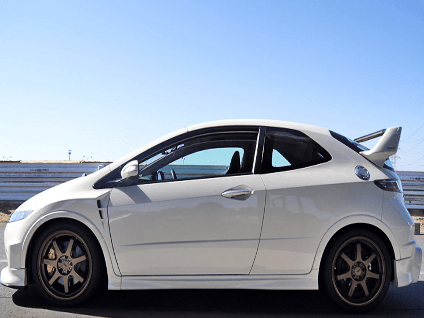 Honda Civic Type R FN2 07-11 MUG Style Fiberglass Front Fender Pair