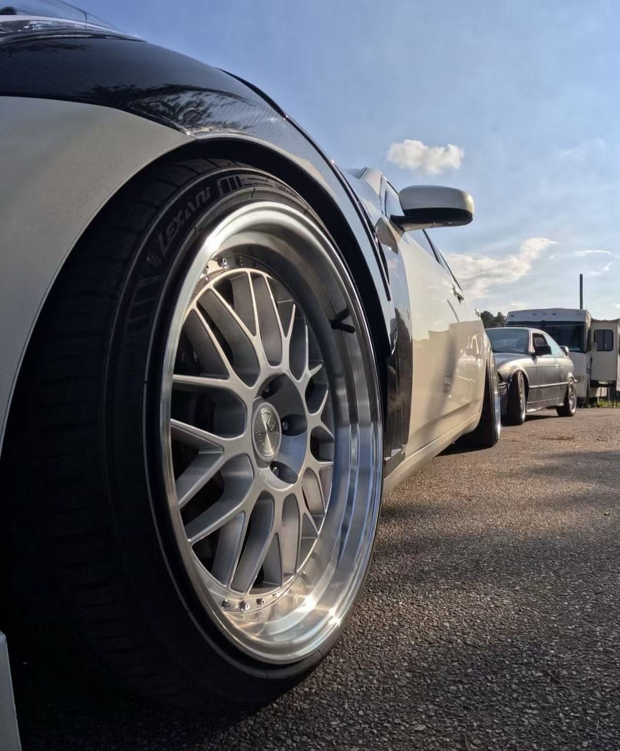 Infiniti G25/G35/G37/Q40 4 Door Sedan Front Vented Fenders 2008-2013 Kazento Carbon Parts 车身侧板