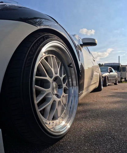 Infiniti G25/G35/G37/Q40 4 Door Sedan Front Vented Fenders 2008-2013 Kazento Carbon Parts 车身侧板