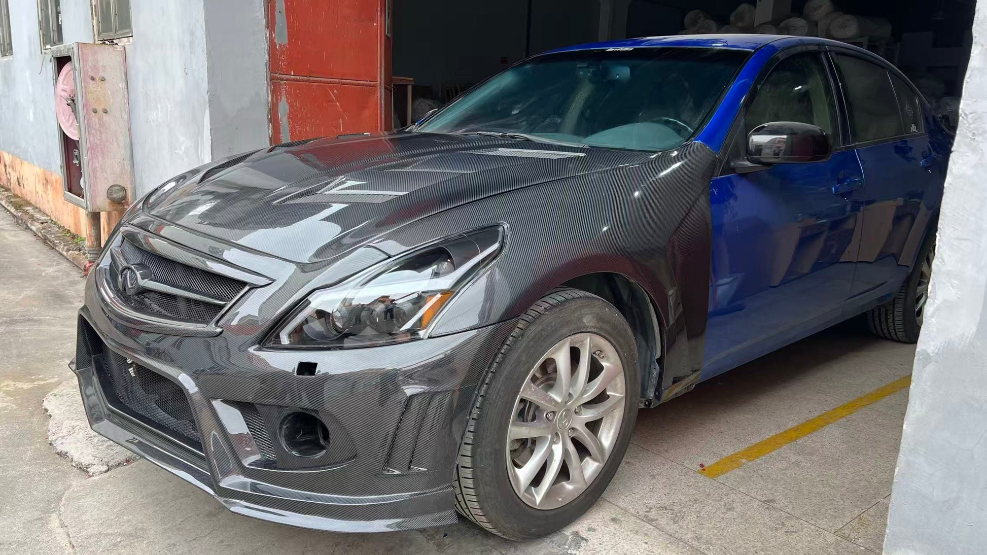 Infiniti G35 G37 Q40 4 Door Sedan Front Vented Fenders 2008-2013