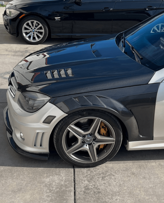 Mercedes Benz C Class W204 C63 AMG Vented Front Fender 2008-2015 Kazento Carbon Parts
