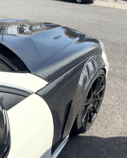 Mercedes Benz C Class W204 C63 AMG Vented Front Fender 2008-2015 Kazento Carbon Parts