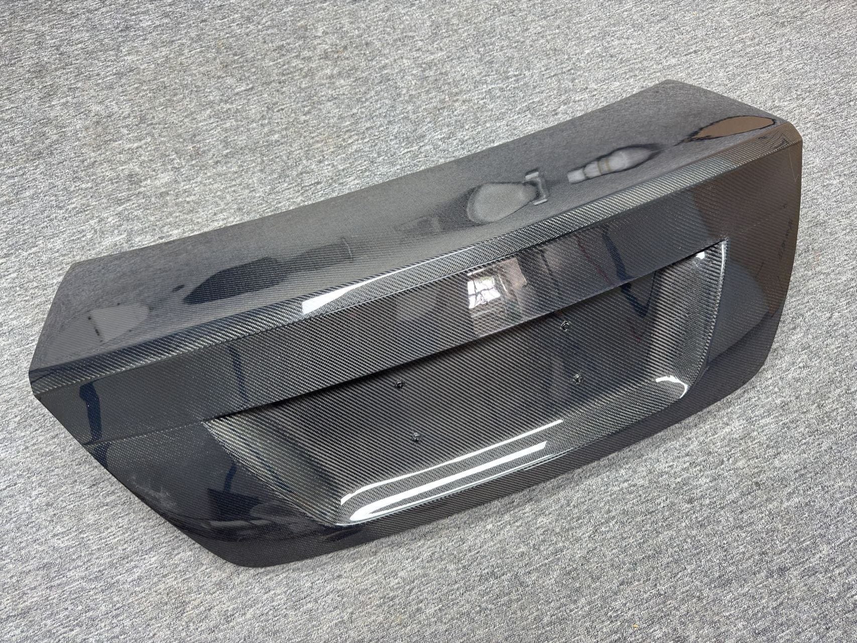 Mercedes Benz W204 C63 AMG C250 C300 C350 Sedan Trunk Lid 2008-2013