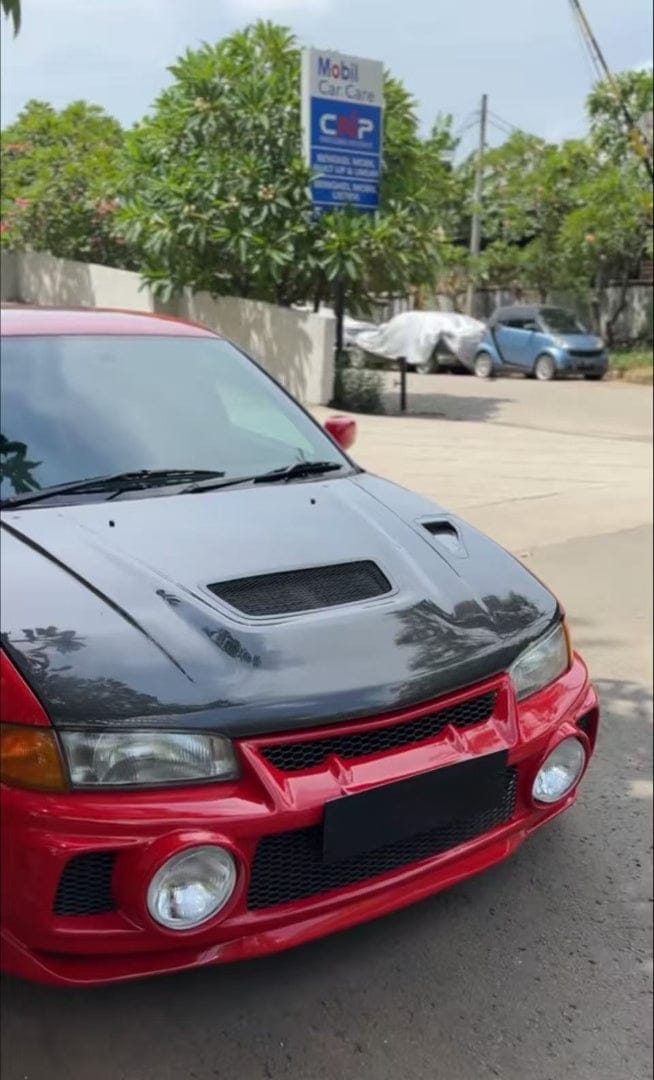 Mitsubishi Evolution 4 OEM Style Vented Hood Bonnet 1996-1997