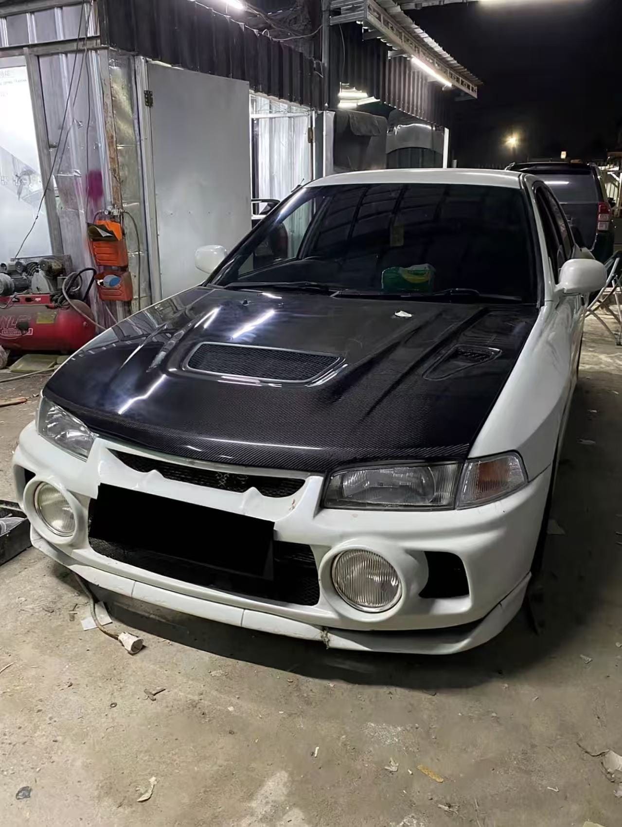 Mitsubishi Evolution 4 OEM Style Vented Hood Bonnet 1996-1997