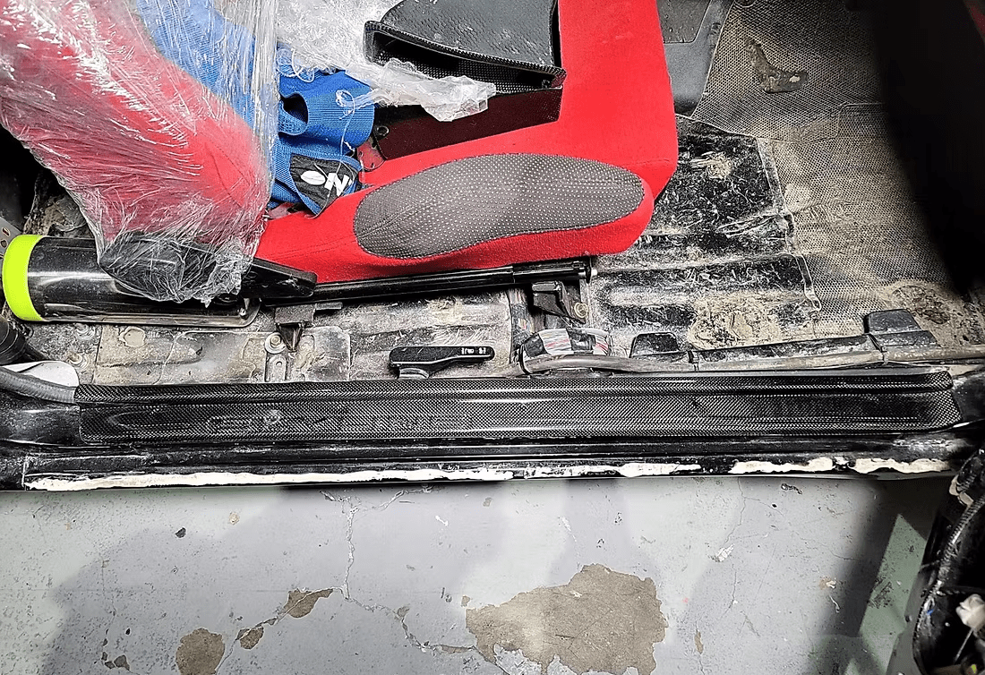 Nissan Skyline R32 GTR GTS Side Door Sill Plates 1989-1993 Kazento Carbon Parts 车身侧板 Carbon Fiber R32-DS-CF