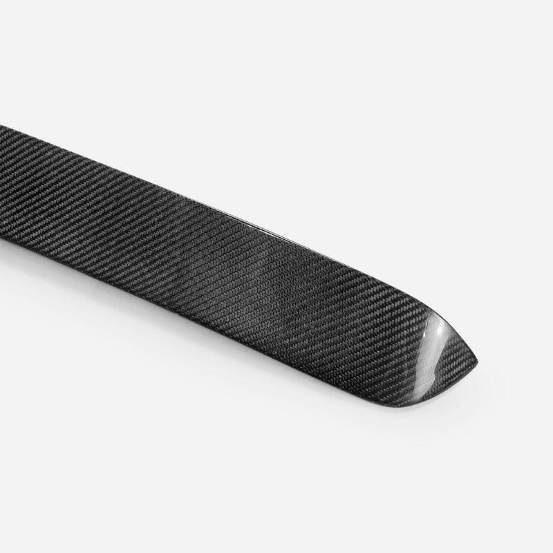 Skyline R33 Roof Spoiler (Fitment issue)