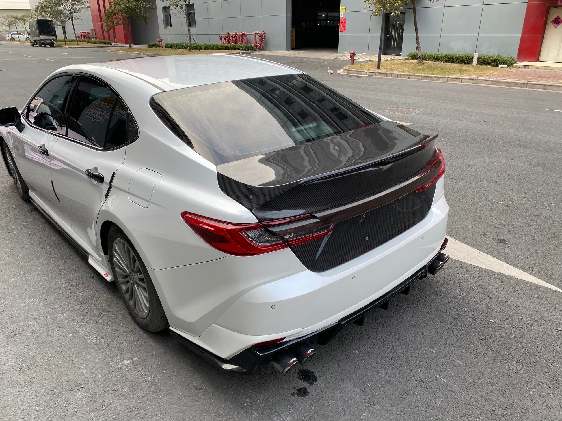Toyota Camry XV80 9th Gen Rear Ducktail Trunk Boot Lid 2025+ Kazento Carbon Parts 车身侧板