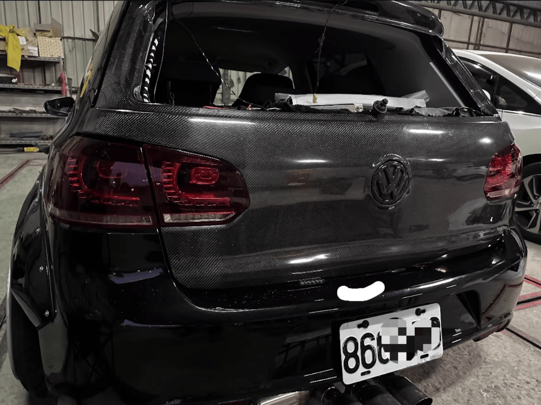 Volkswagen Golf MK6 TSI GTI R Carbon OEM Boot/Tailgate 2008-2012