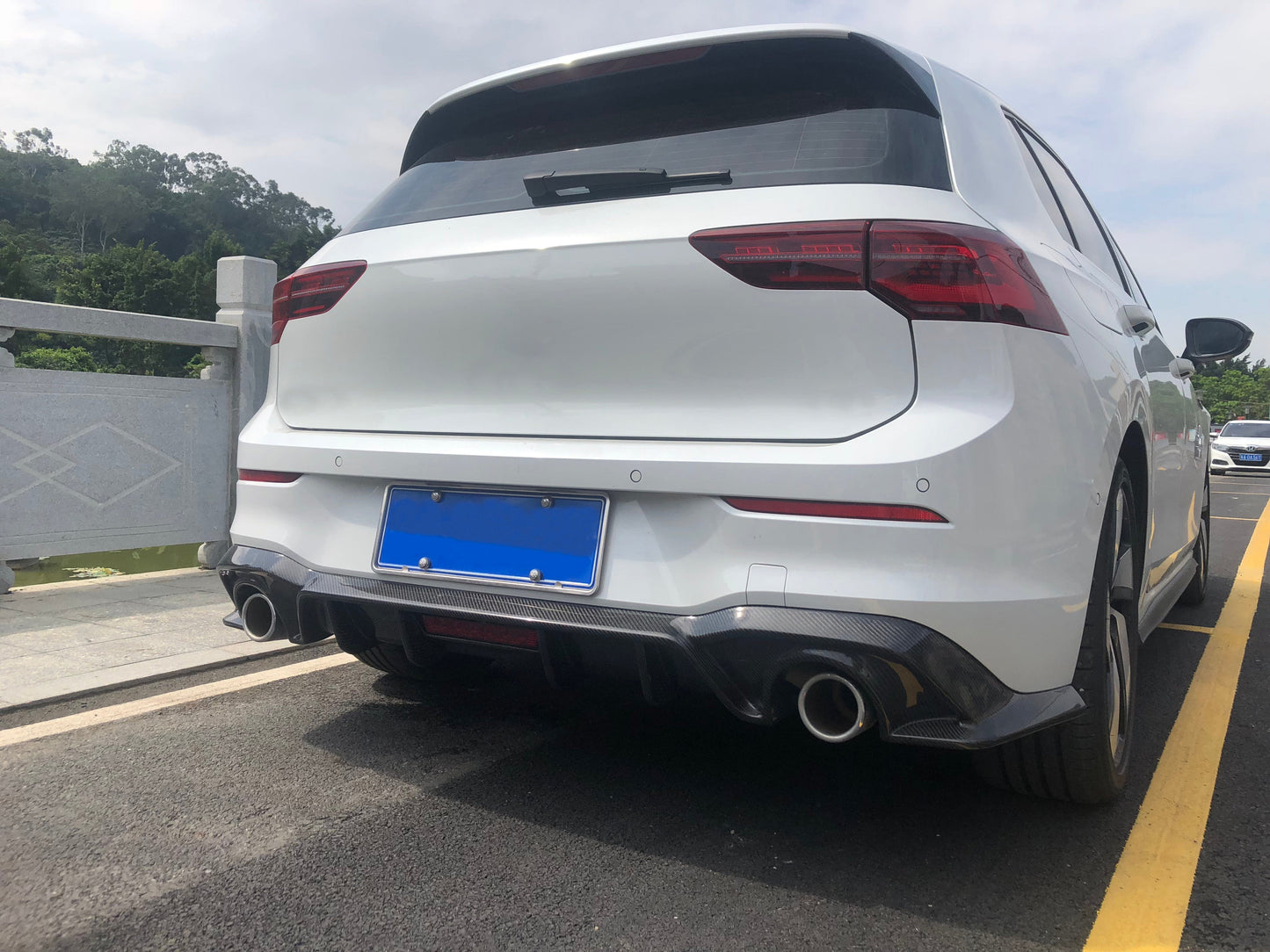 VW GOLF 8 R GTI REAR VALANCE Rear Diffuse with Light 2020+